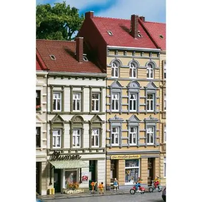 Auhagen 11392 Stadthäuser Schmidtstraße 13/15 Saisonangebot